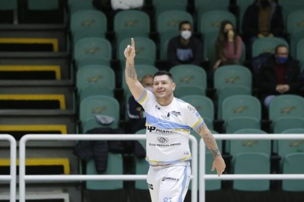 Napoli Futsal, altra vittoria in un derby: il Sandro Abate si arrende