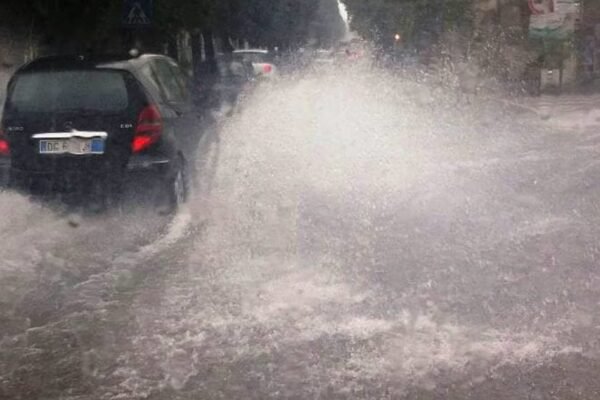 Meteo Campania, pioggia battente fino a domenica