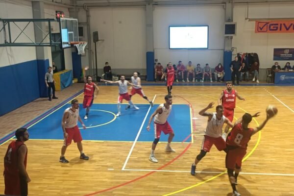 Centro Ester, anche il San Nicola la Strada si arrende