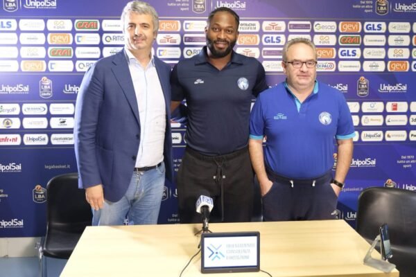 Jeremy Pargo si presenta: “Voglio dare una mano alla Gevi Napoli”