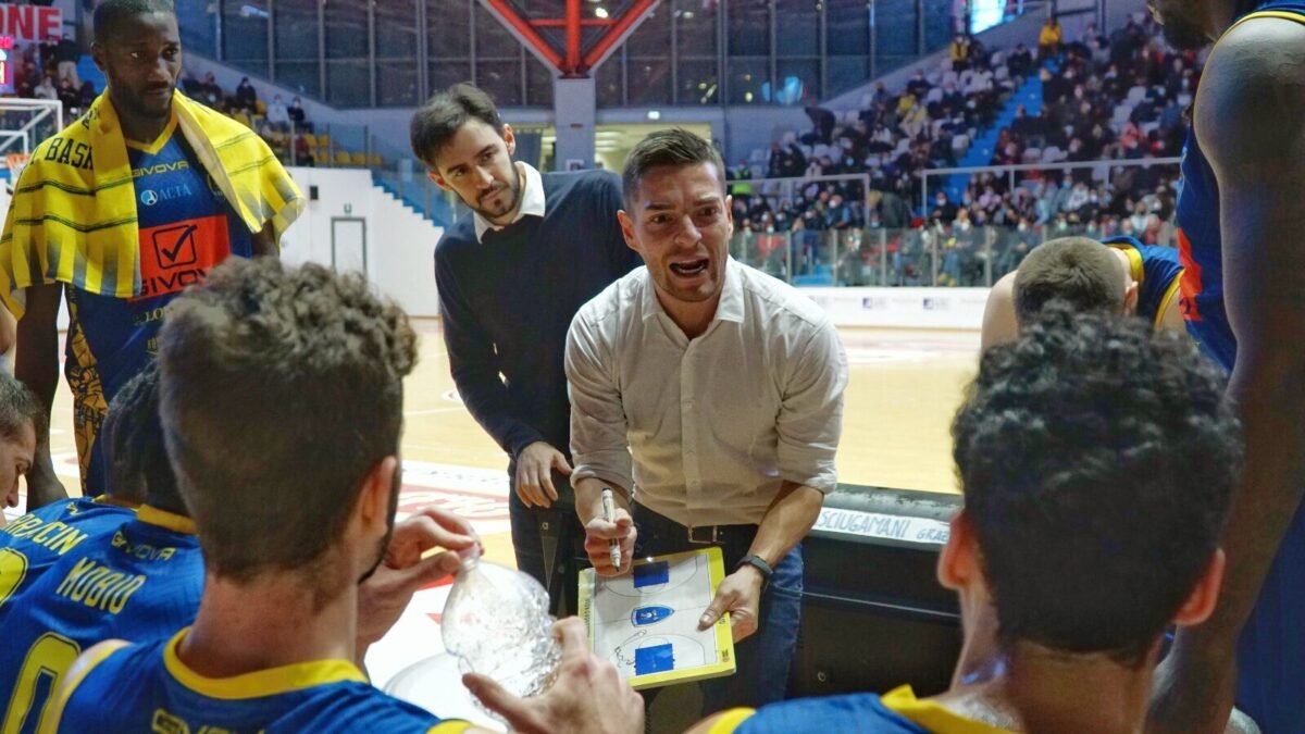 Givova Scafati subito al riscatto: espugnata Chieti