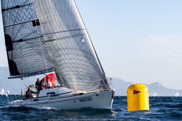 Invernale di Napoli, Cosixty vince coppa Arturo Pacifico