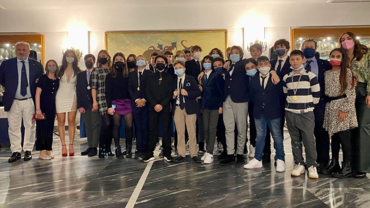 Circolo Savoia, festa del canottaggio con assessore Ferrante