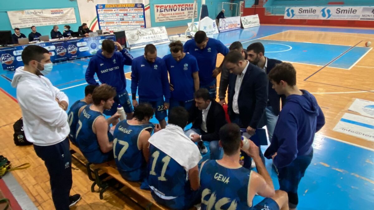 La Geko al tappeto, non regge urto di Bisceglie