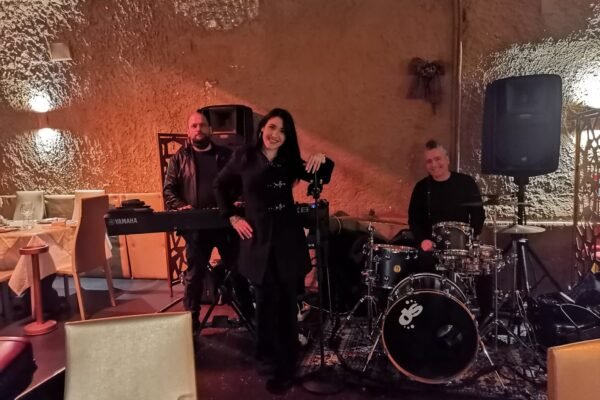 Tonia Madonna e Zero DB, a Le Stanze continua lo show