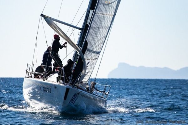 Invernale di Napoli, Cosixty vince Coppa Camardella