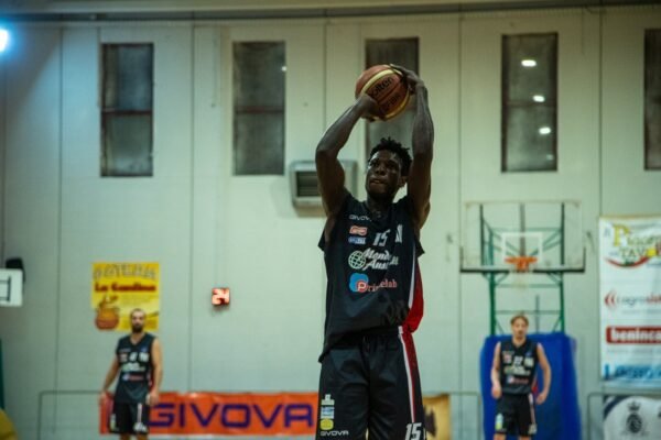 Simon Obinna Anaekwe nuovo pivot della PSA