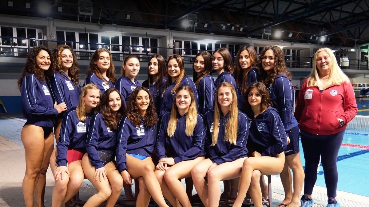 Napoli Nuoto, domani esordio in A2 donne contro Tolentino
