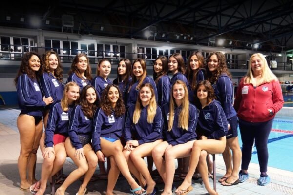 Napoli Nuoto, domani esordio in A2 donne contro Tolentino