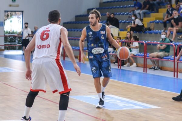 Geko, domani dura trasferta a Molfetta: la carica di Battaglia