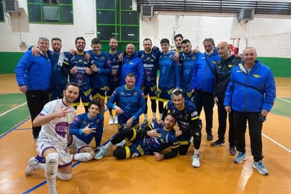 Rione Terra non molla e batte Avellino al tie break