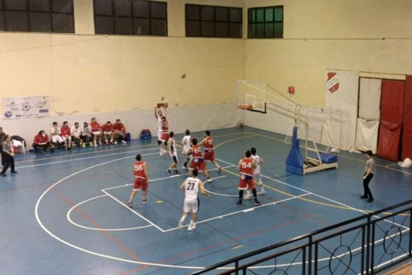 Centro Ester da urlo, vittoria e primato in classifica