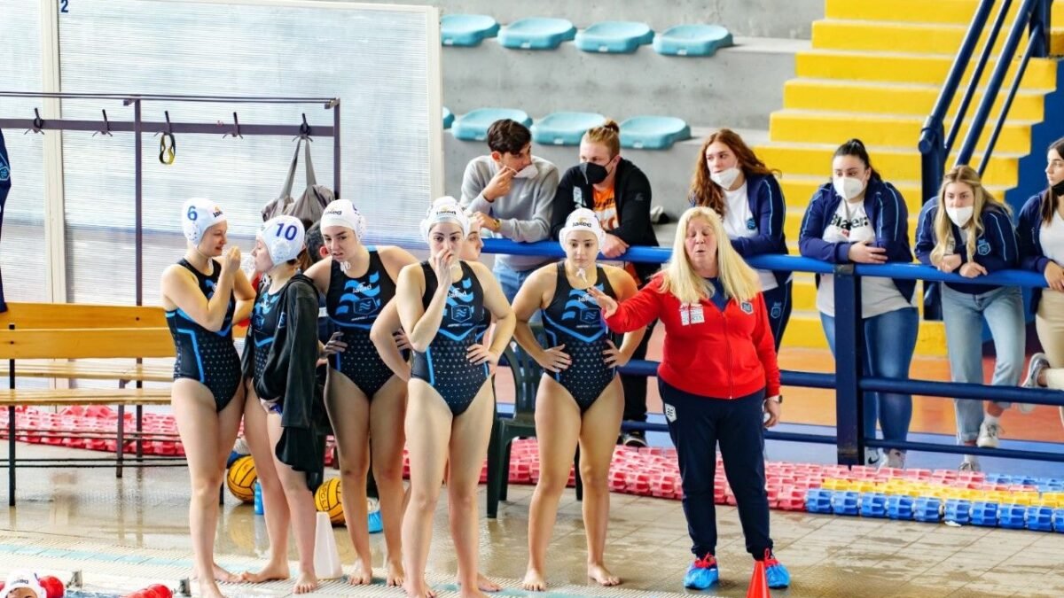Napoli nuoto donne, domani in trasferta a Latina