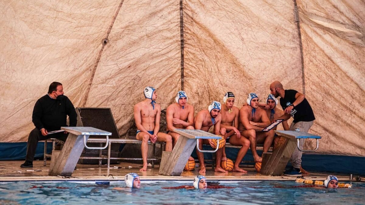 Rari Nantes Napoli sconfitta nel derby, sorride il Nuoto 2000