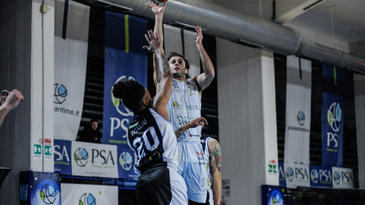 Geko, al PalaEdilgen derby con Salerno all’insegna del riscatto