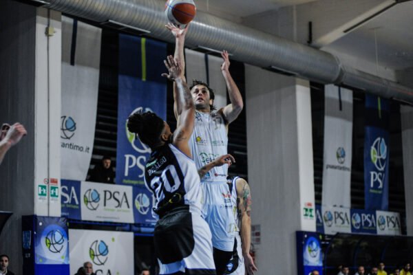 Geko, al PalaEdilgen derby con Salerno all’insegna del riscatto