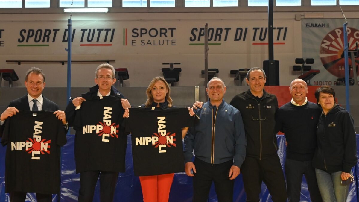 Il progetto Quartieri a Napoli per 14 mila ragazzi, Cozzoli: “La bellezza siete voi giovani”