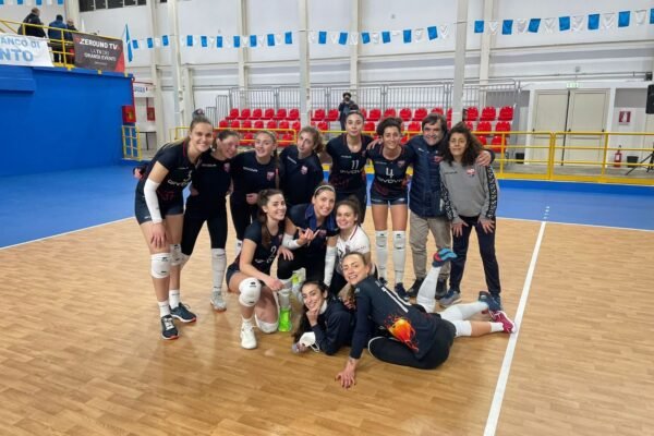 Fiamma Torrese, rimonta vincente a Messina al tie break