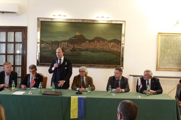 Posillipo, gara di solidarietà per i bambini ucraini