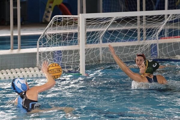 Napoli Nuoto, domani sfida al vertice con la Brizz Nuoto