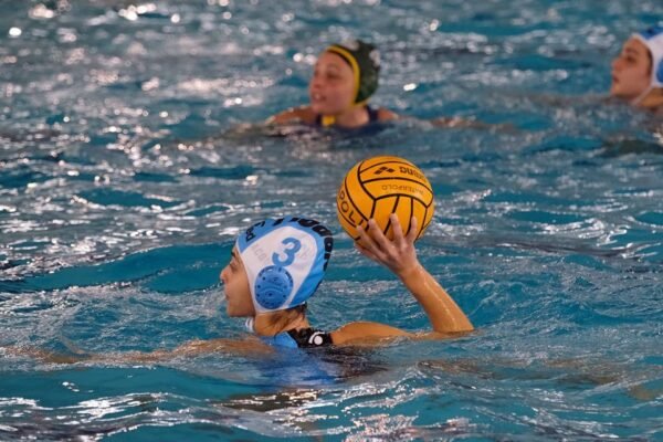 Napoli nuoto donne, contro il Torre del Grifo a caccia di punti playoff