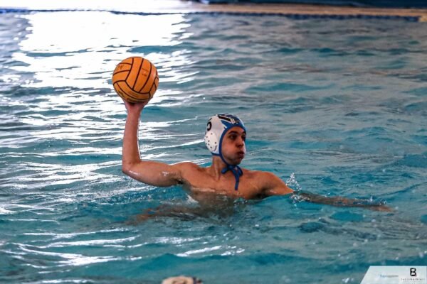 Rari Nantes Napoli, domani derby con il Nuoto 2000