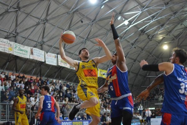 La Givova Scafati schianta Monferrato e si porta sul 2-0