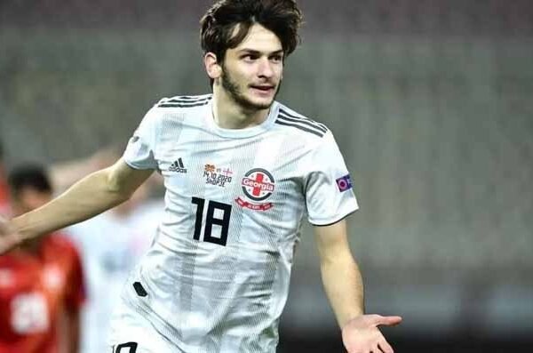 Kvaratskhelia: “Vado a Napoli con grandi emozioni”