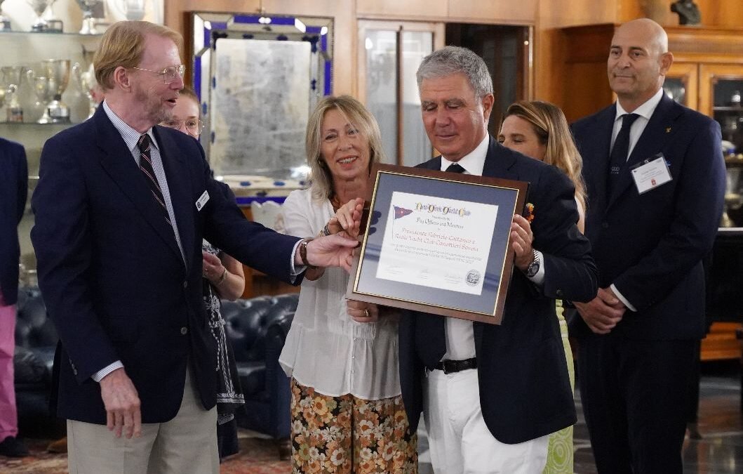 New York Yacht Club in crociera nel golfo di Napoli