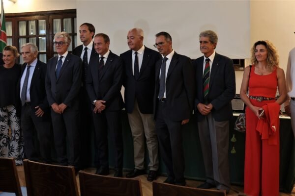 Posillipo, celebrati i 97 anni e premiazioni degli atleti