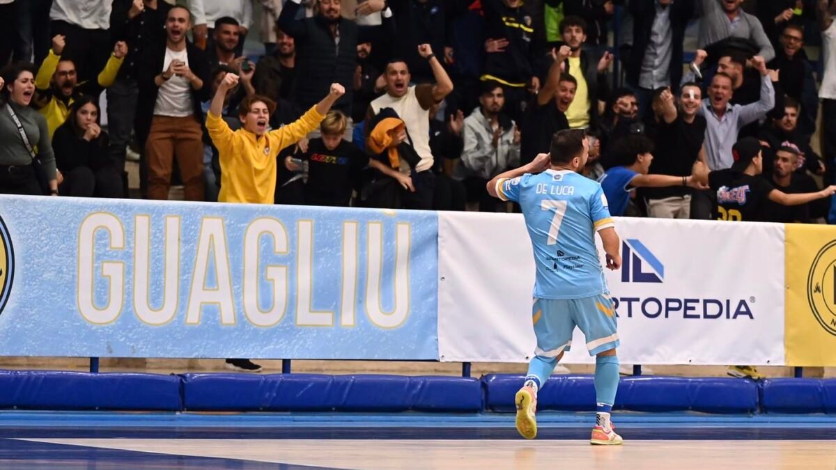 Napoli Futsal, vittoria nel derby e primato in serie A