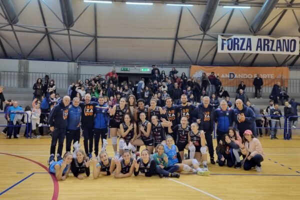 Arzano Volley da urlo, sbancata Terrasini e vetta salda