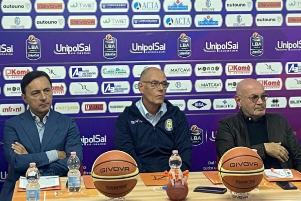 Givova Scafati, domenica esordio di Caja in Sardegna