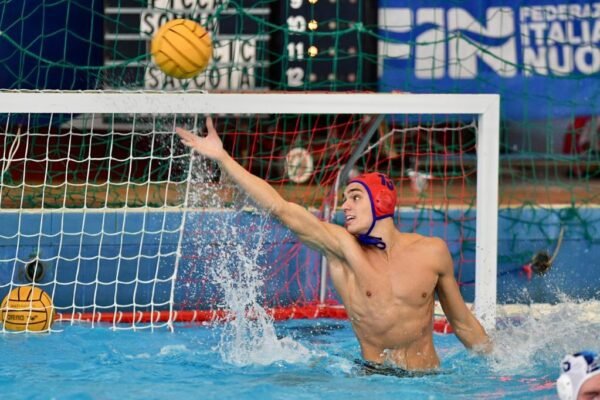 Posillipo, approccio sbagliato e male in superiorità: passa Bologna