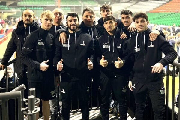 Ginnastica, Campania con luci ed ombre a Firenze e Cuneo  