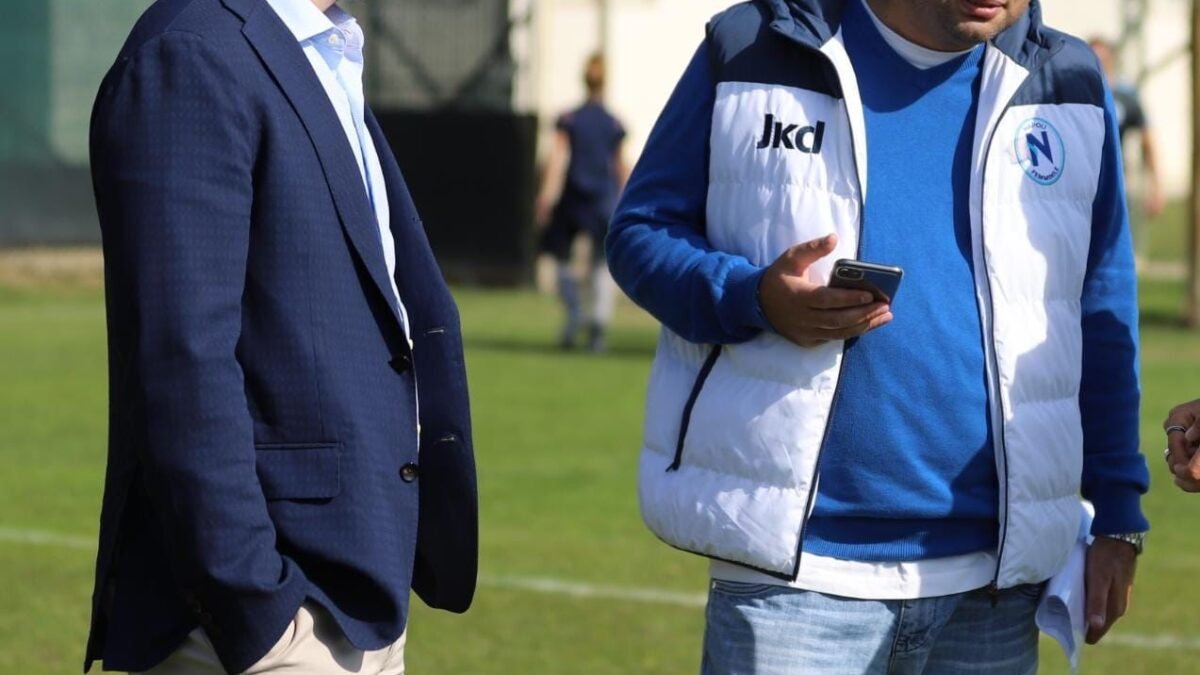 Napoli femminile, via il tecnico Lipoff: squadra a Seno