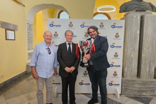 Gianluigi Aponte in visita al Sorrento