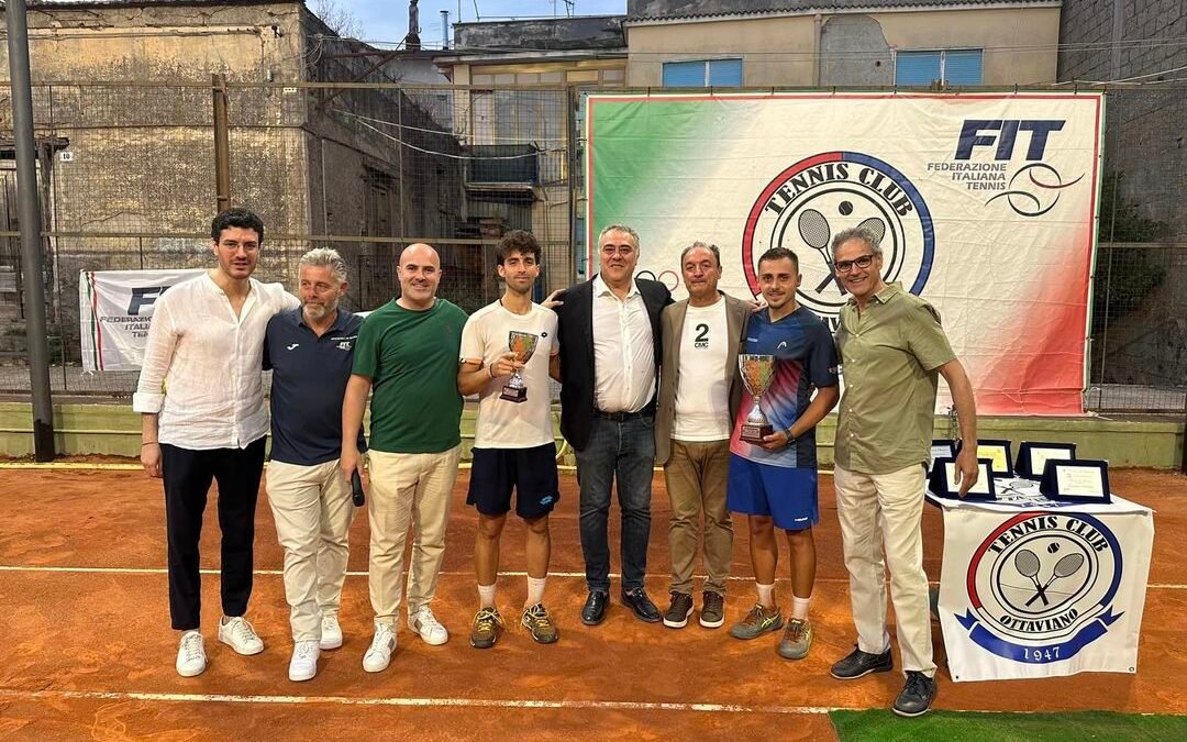 Giuseppe Caparco vince torneo Open tennis Ottaviano