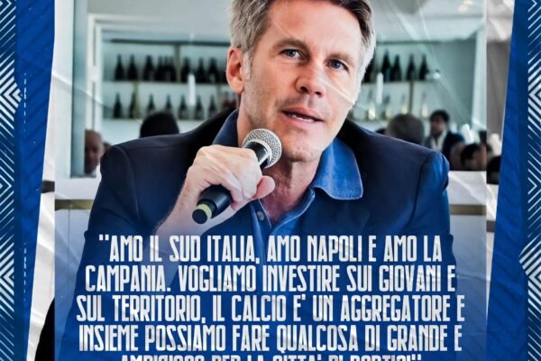 Emanuele Filiberto si presenta a Portici: “La città ora risponda”