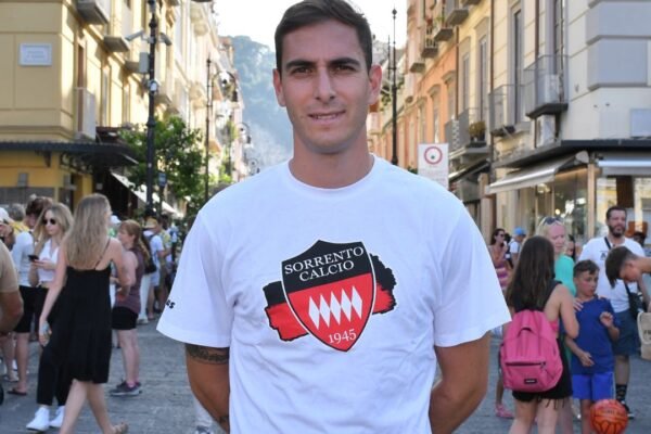 Alberto De Francesco nuovo giocatore del Sorrento