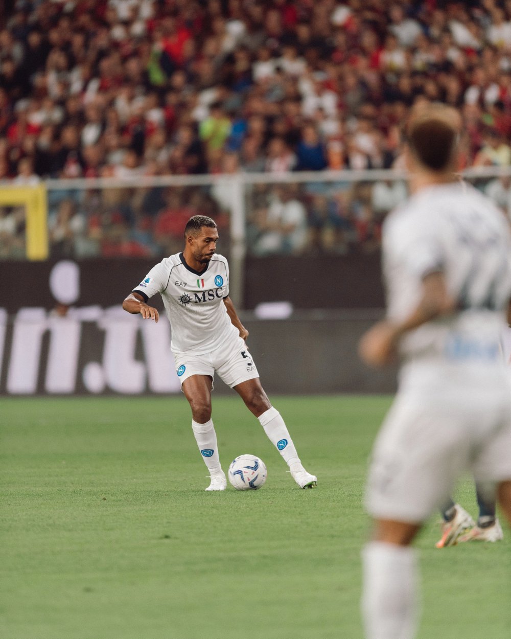 Juan Jesus si ferma, risentimento muscolare