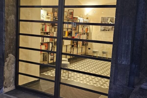 LibrOsteria, a piazza Dante un nuovo modo di offrire cultura