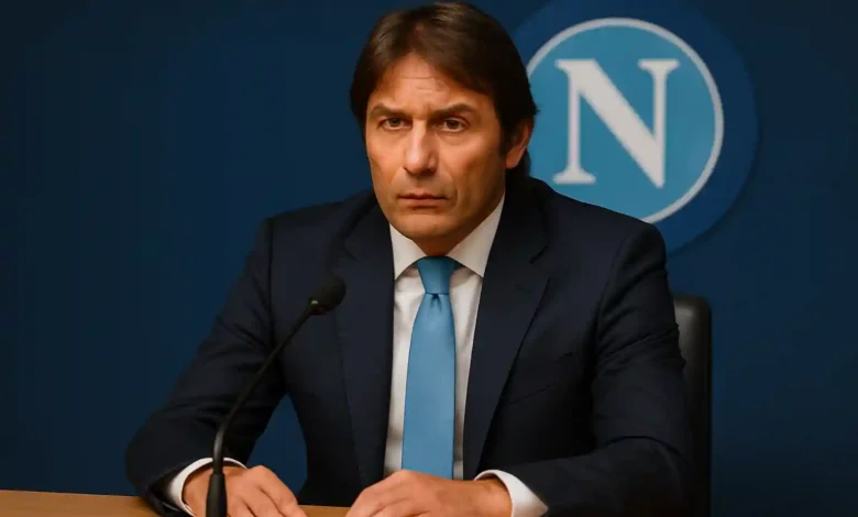 Antonio Conte alla guida del Napoli in conferenza