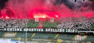 Avellino, missione compiuta: il Partenio esplode e adesso c’è il Catanzaro