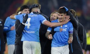 Napoli, rivoluzione a bassa voce: meno stelle, più futuro