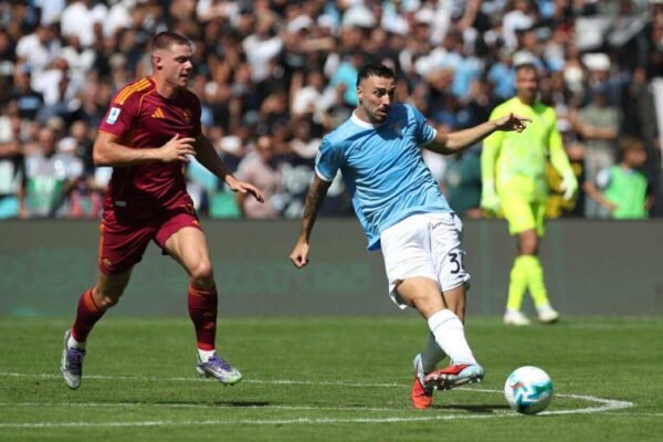 Napoli all’assalto di Gila: pressing totale, ma la Lazio alza il muro e rischia di perderlo a zero